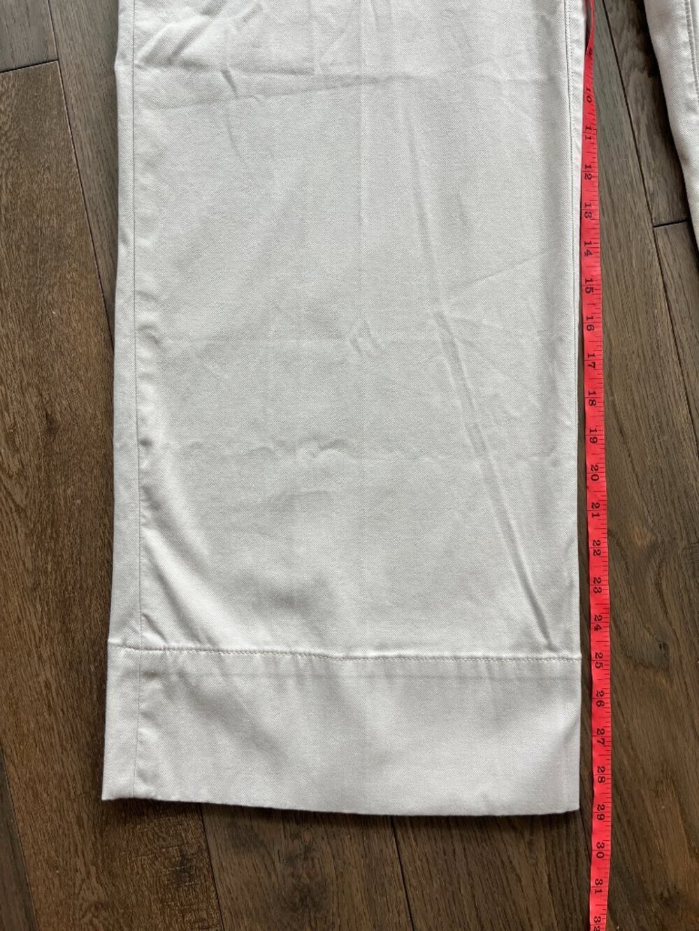 Spanx Stretch Twill Wide Leg Pants NWT Bone Petite Length Size L - Picture 9 of 9